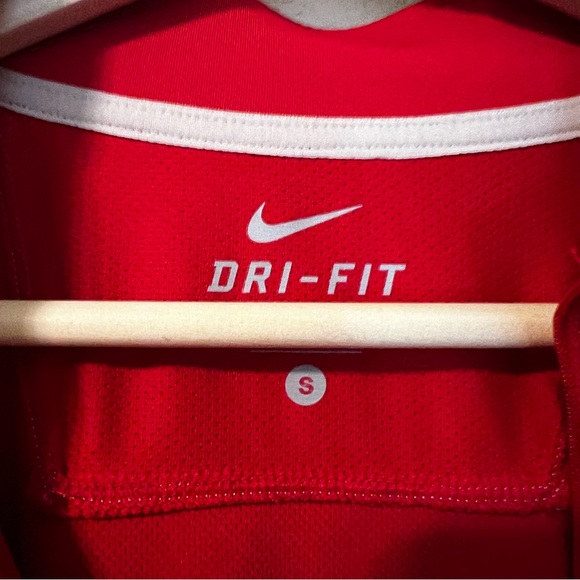 University of Houston Track and Field Nike Dry fit lightweight Pullover - Picture 4 of 6